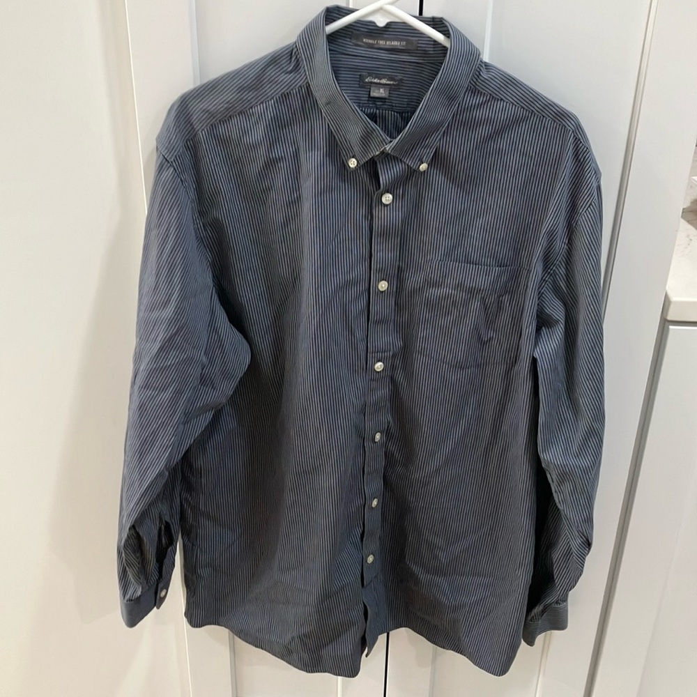 Eddie Bauer Men’s Gray Blue Striped Wrinkle Free Relaxed Fit Button Down Shirt